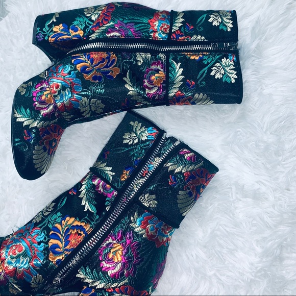 Steve Madden foil embroidery Asian floral boots - Picture 5 of 6